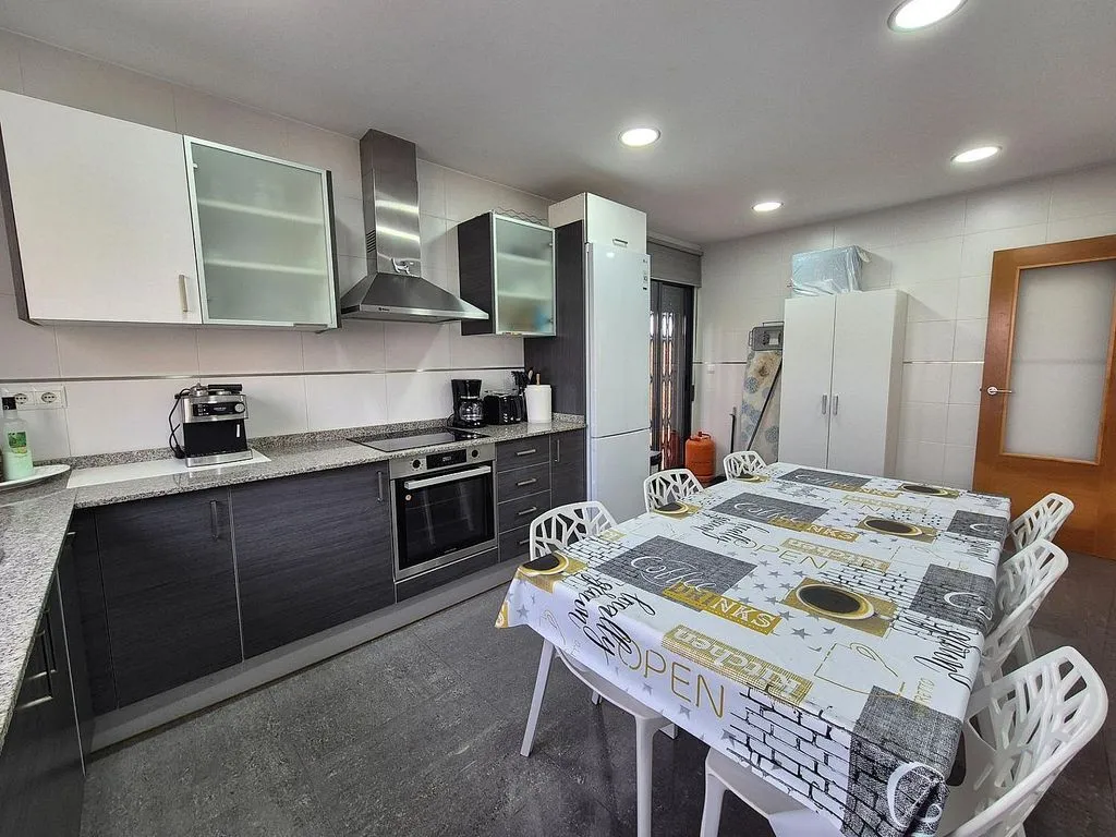 Cuisine - Modern Chalet with Pool near Daimús Beach