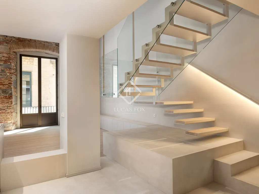 Pièces - Penthouse in Renovated Palace, Girona