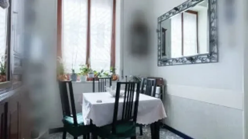 Salle à manger - Historic Apartment with Sea View in Naples