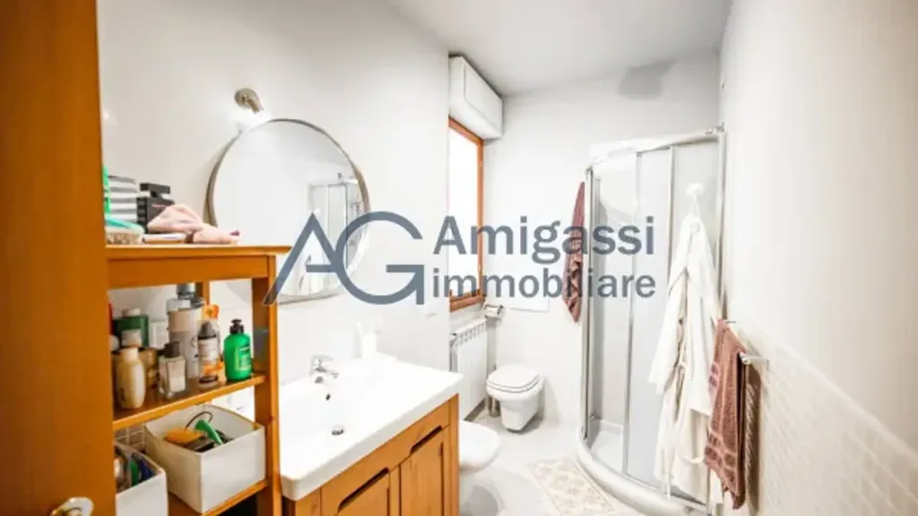 Vannitoad - Luxury Duplex with Balcony in Scanzorosciate