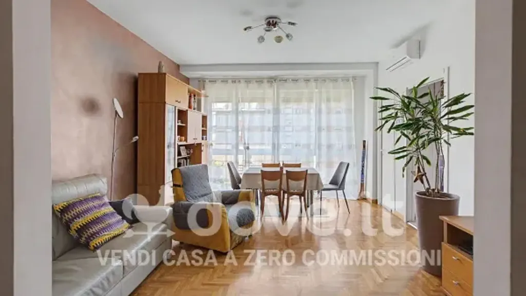 Séjour - Spacious Apartment with Balcony in Bresso