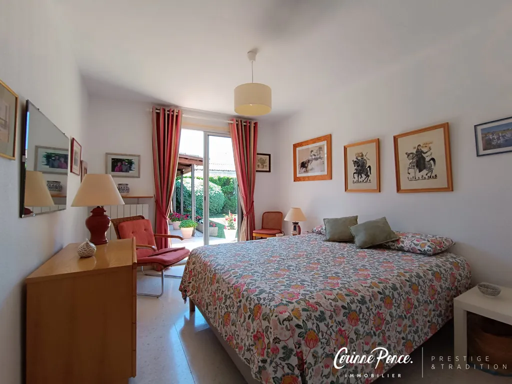 Chambres - Villa de Plain-Pied avec Piscine à Garons