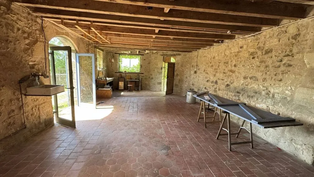Toad - Charming Domain with Pool near Autry Isards