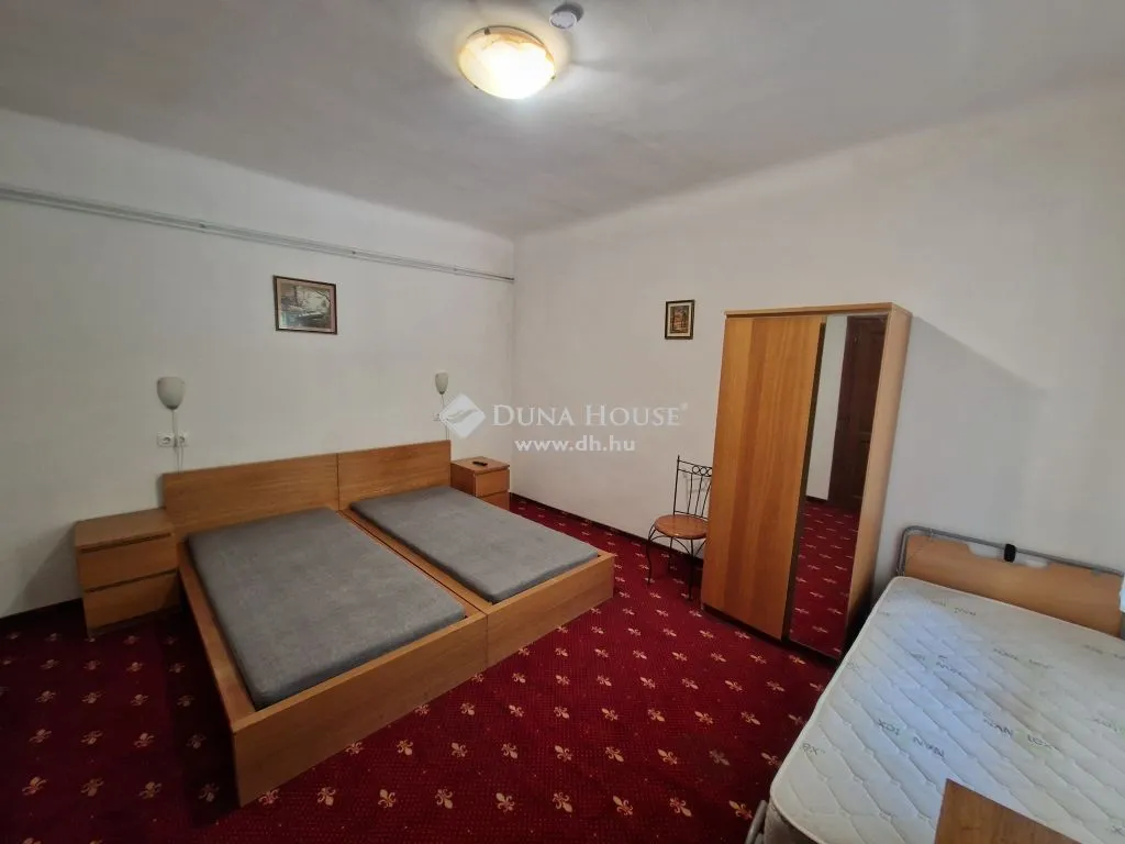 Magamistoad - Mixed-Use Property with Garden in Baja
