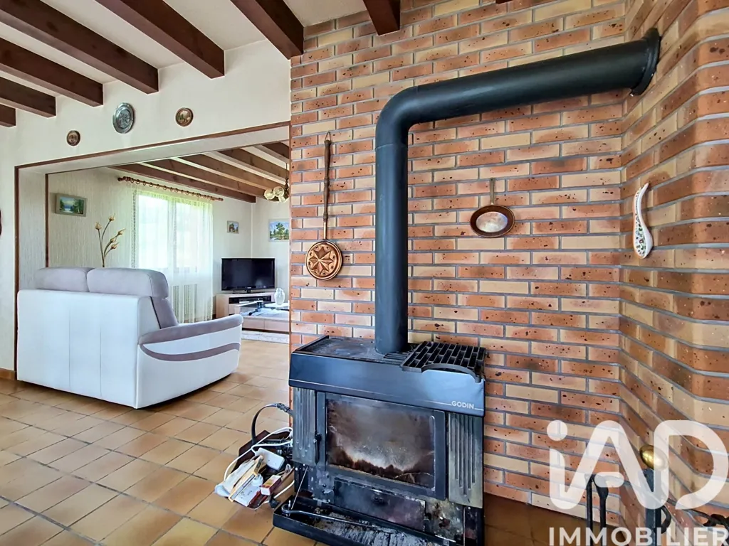 Elutuba - Character House with Mountain View in Evires