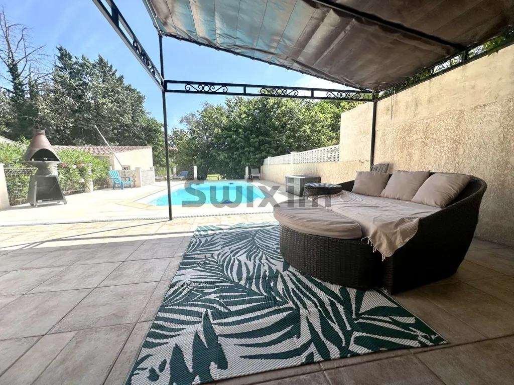 Piscine - Villa avec Piscine et Vue Canal à Aigues-Mortes