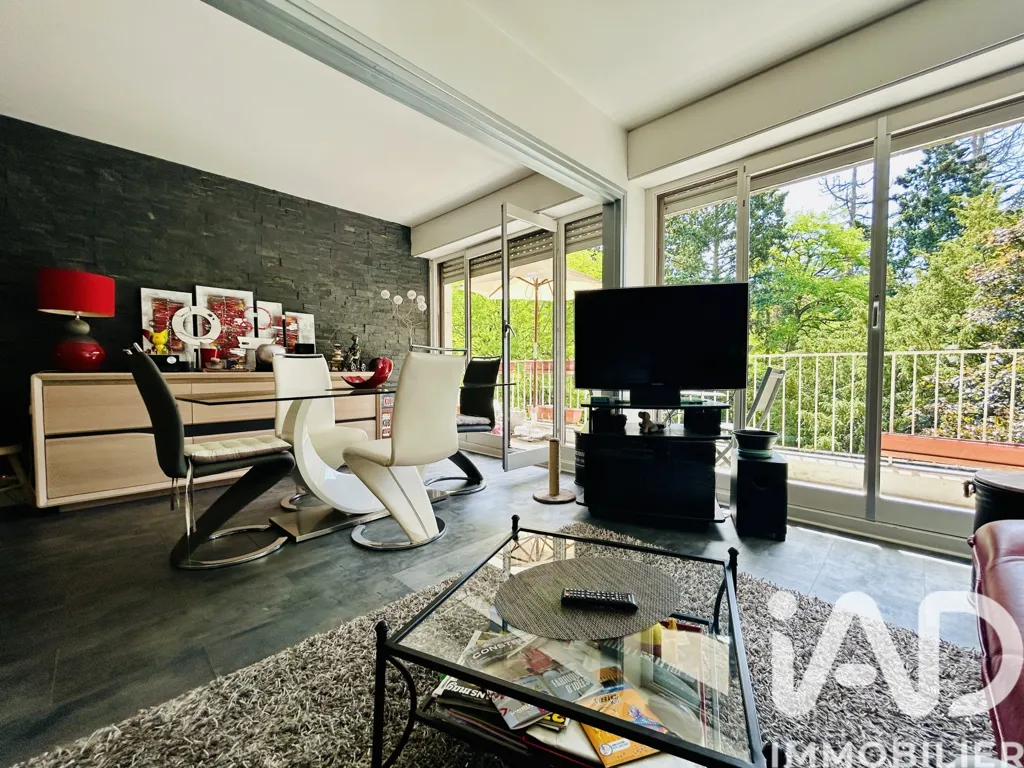 Séjour - Appartement T3 avec Balcon et Parking à Orléans