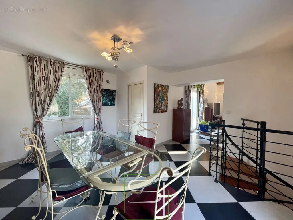 dining_room