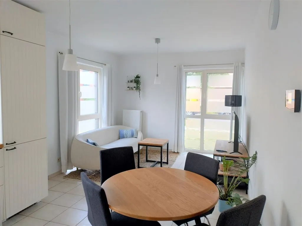 Sala da pranzo - Contemporary 2-Bed Apartment with Terrace in Ekeren