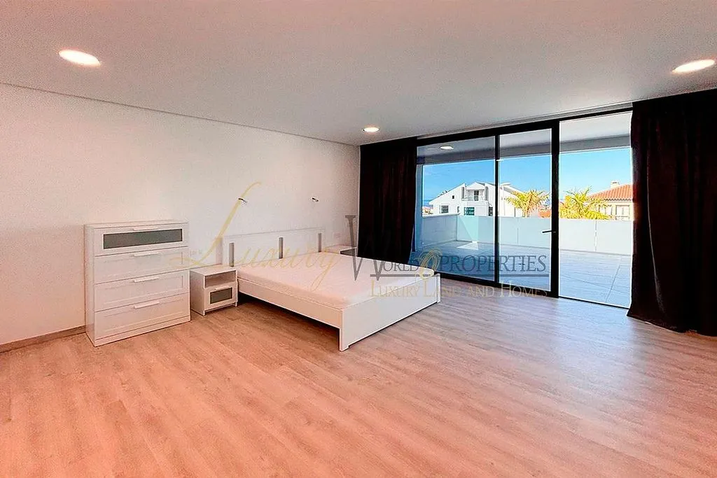 Magamistoad - Modern Villa with Private Pool in El Madroñal