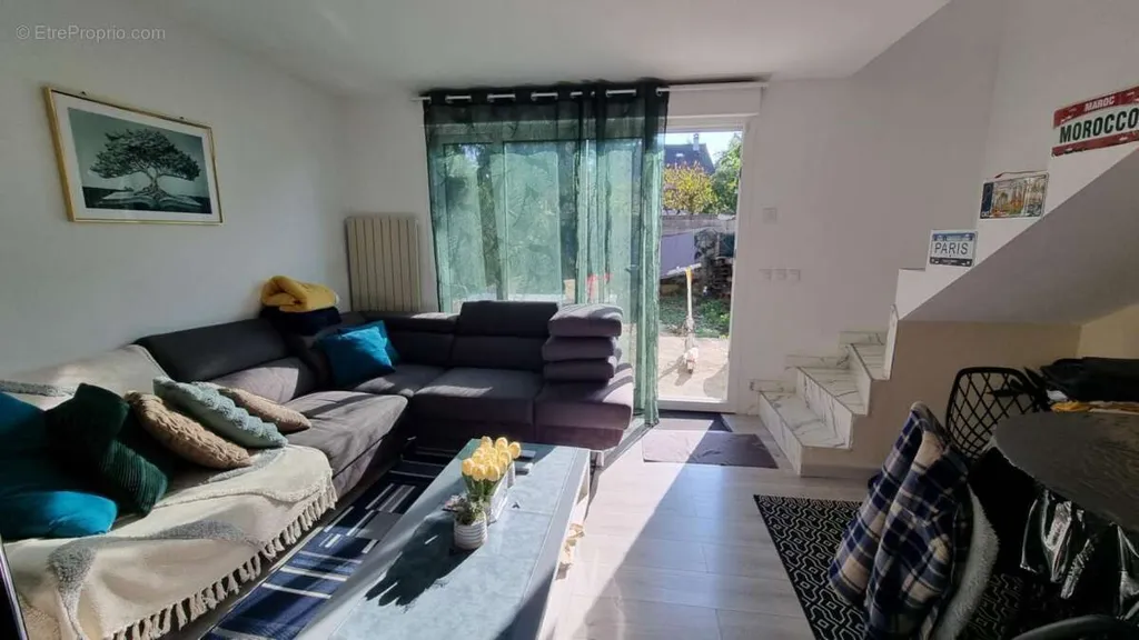 Séjour - Maison à Morsang-sur-Orge avec Jardin et 2 Appartements