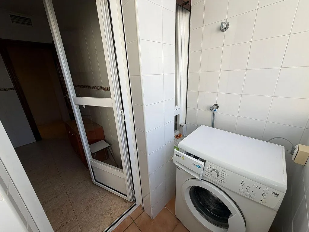 Pesuköök - Apartment with Private Terrace in Torredonjimeno