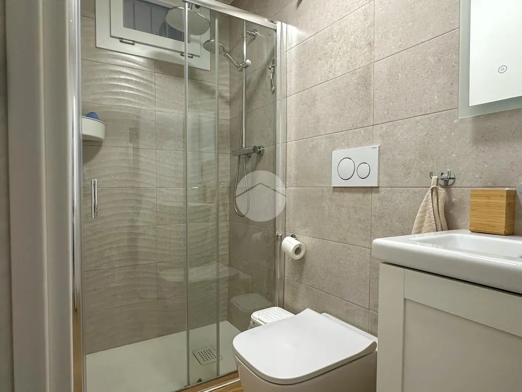 Salles de bain - Trilocale with Private Garden in Parma