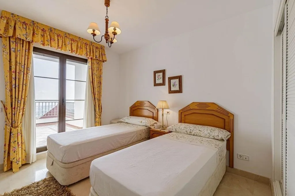 Magamistoad - Luxury Flat with Pool in Benahavís