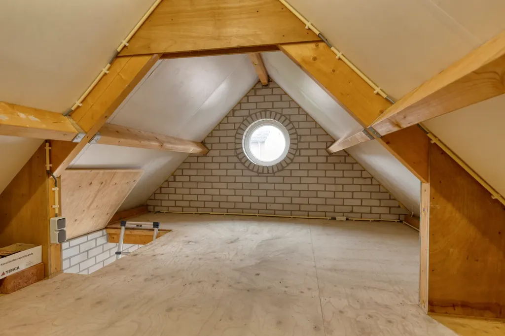 5-room house in Nieuw-vossemeer