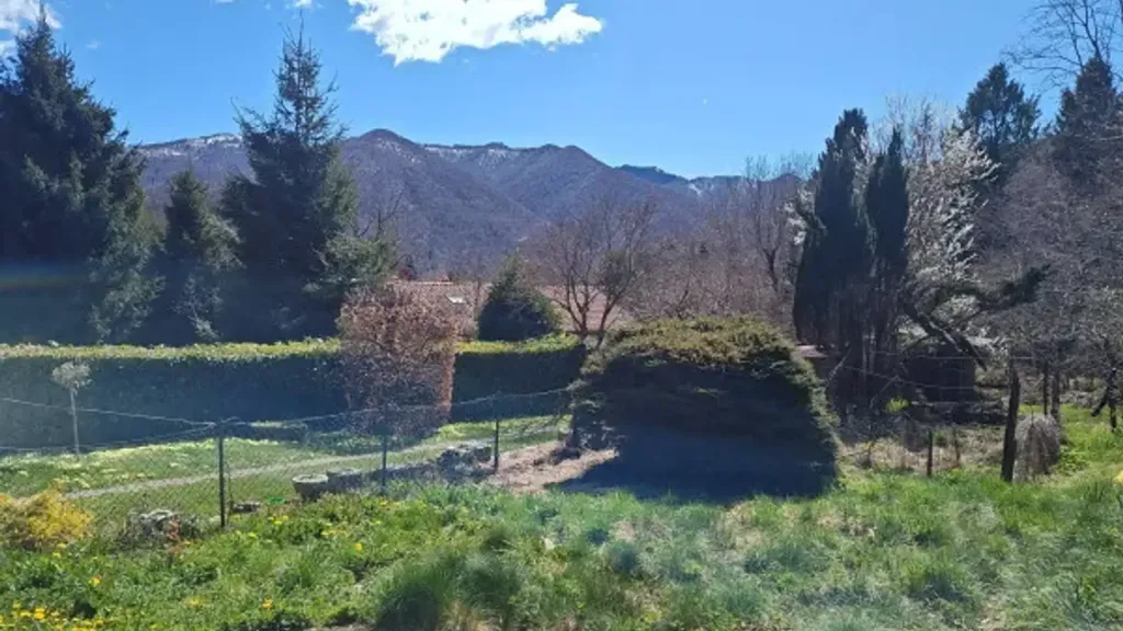 Aed - Historic Terraced House with Garden in Lanzo d'Intelvi