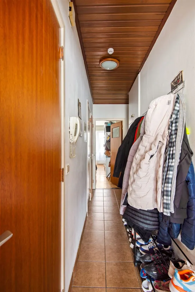 Entrée - Appartement avec Garage au Centre de Mortsel