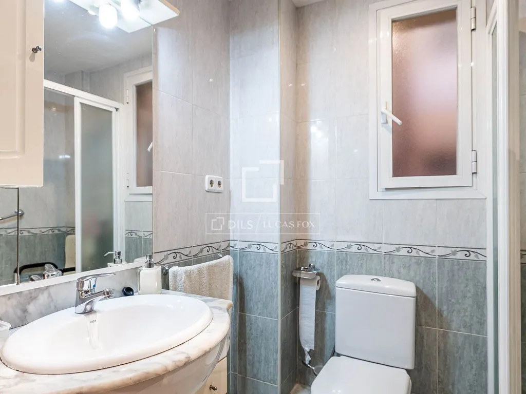 Salles de bain - Apartment with Terrace in Guindalera, Madrid