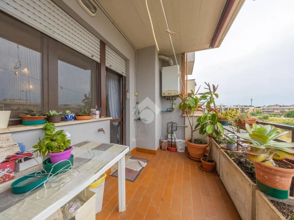 Rõdu - 3-Bedroom Apartment with Balcony in Settecamini
