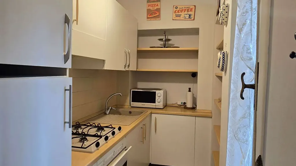 Cuisine - Apartment with Large Terrace in Sanremo