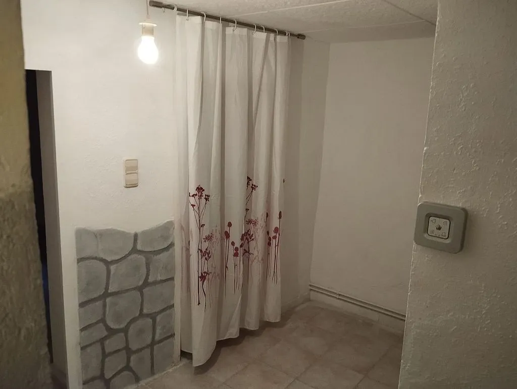 Salles de bain - Reformated House in Berga Town Centre