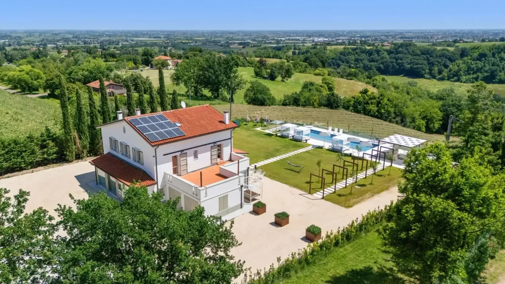 Vue aérienne - Contemporary Villa with Pool in Imola