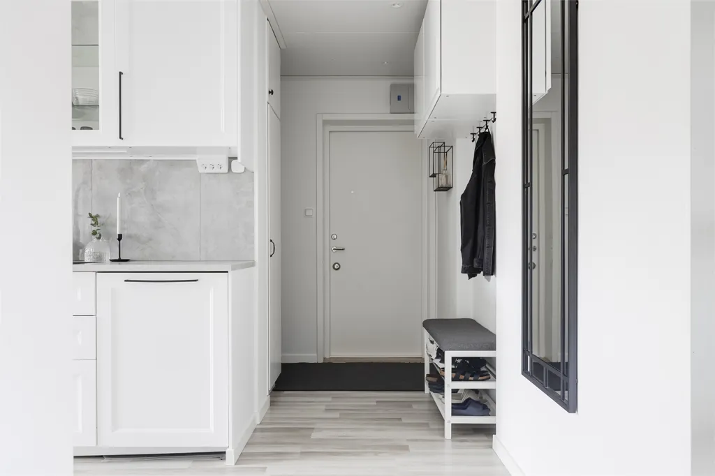Esik - Apartment with Balcony in Mårbacka