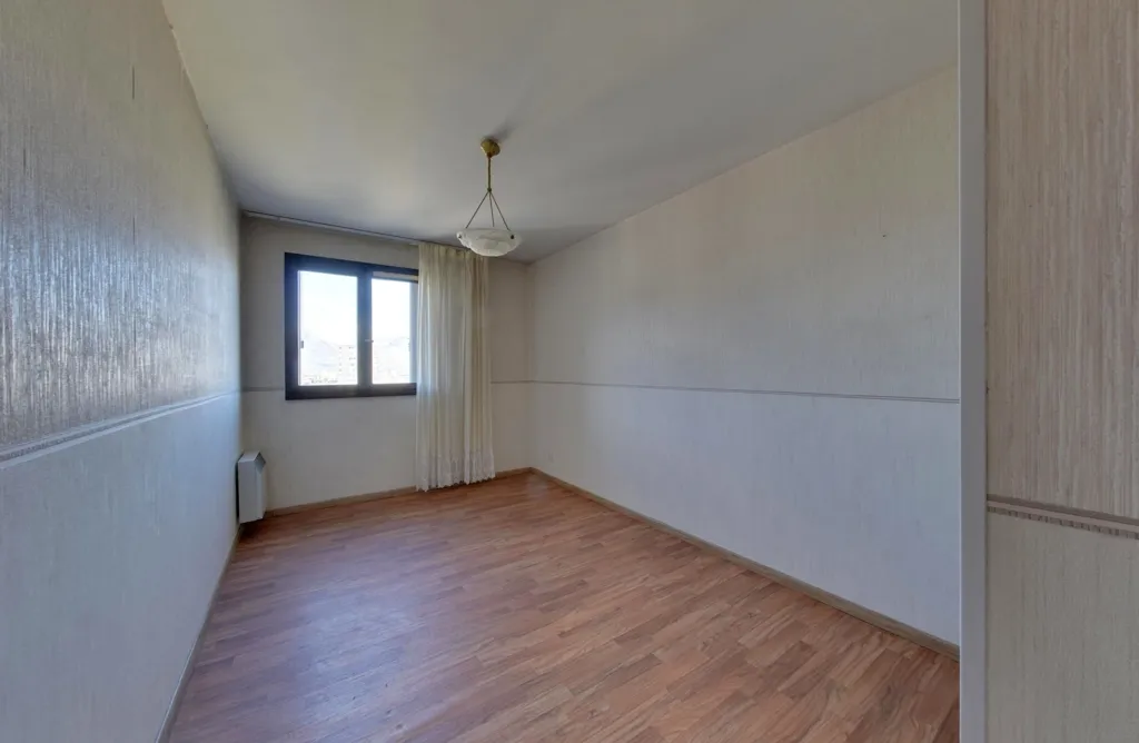 other_room