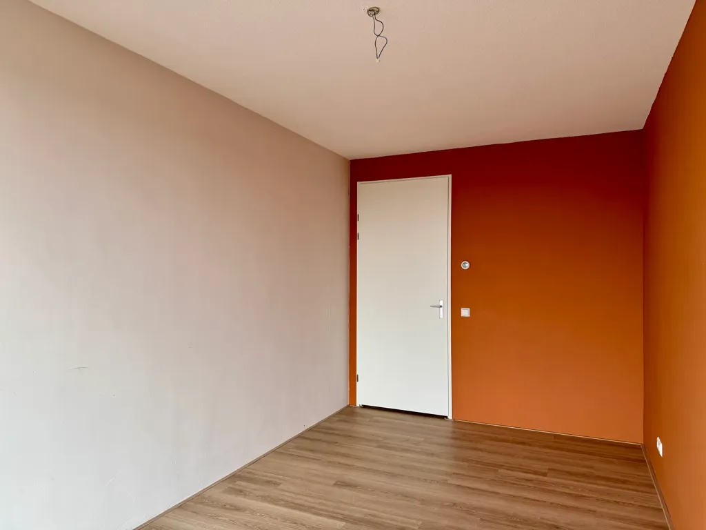 Pièces - Modern 3-Bedroom Apartment with Amersfoort View