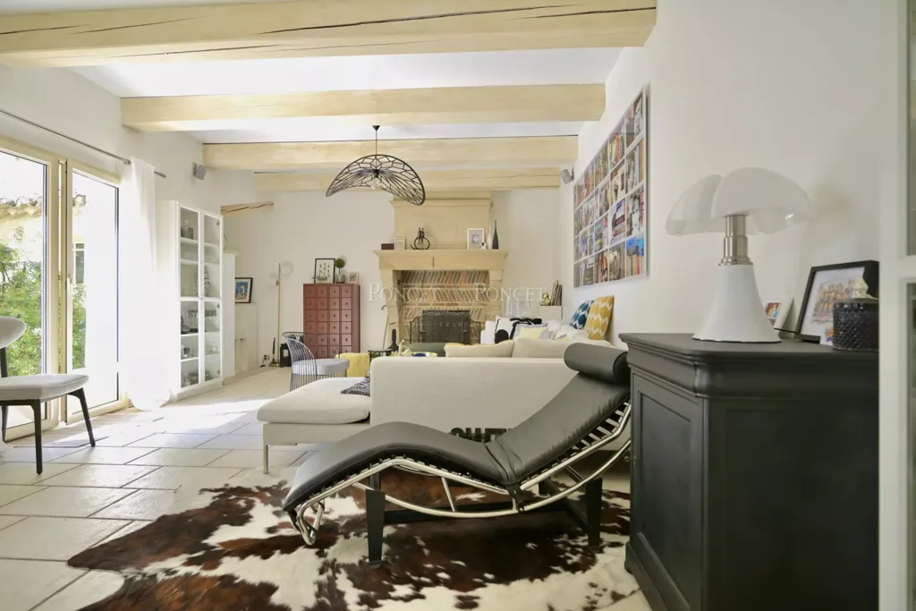 Elutuba - Elegant Stone House with Pool on Uzès Outskirts