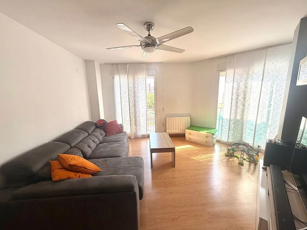 Séjour - Apartment with Balcony in Llombai Area