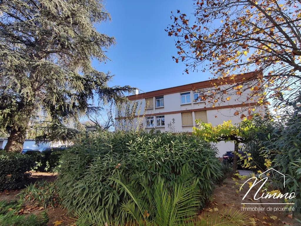 Aed - Ground Floor Apartment with Garage in Courbessac