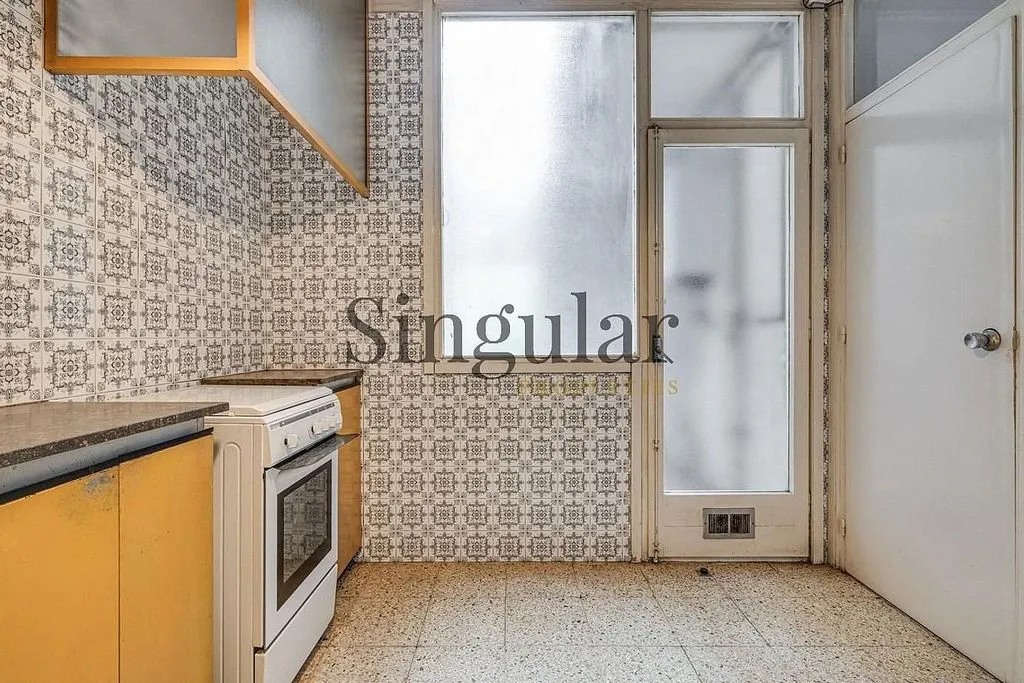 Cuisine - Apartment with South-West View in La Nova Esquerra de l'Eixample