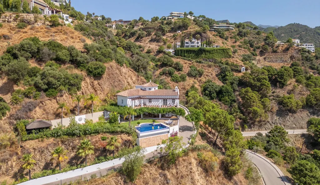 Õhuvaade - Villa with Sea and Mountain Views in Monte Mayor