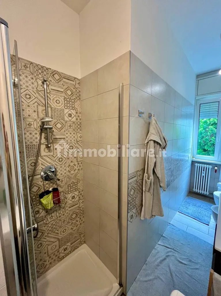 Salles de bain - Spacious Apartment with Balconies in Como