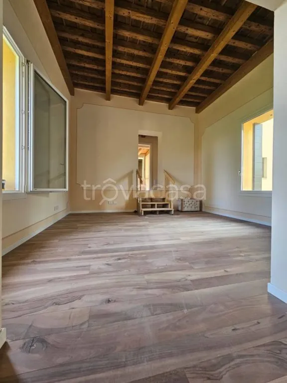 Garden Apartment in Cervarese Santa Croce
