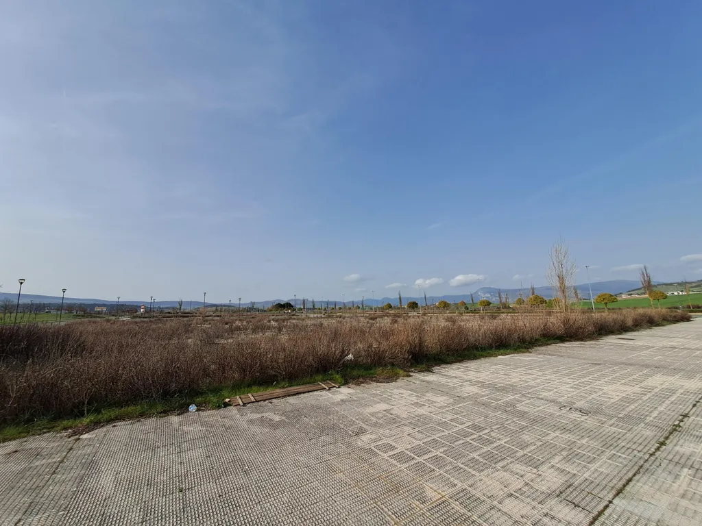 Jardin - Commercial Plot in Zizur Mayor, Navarra