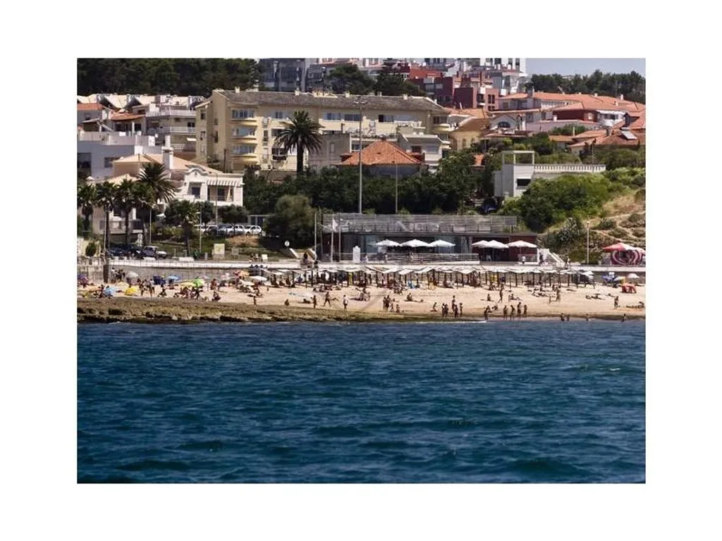 Luxury Chalet with Sea View in Estoril