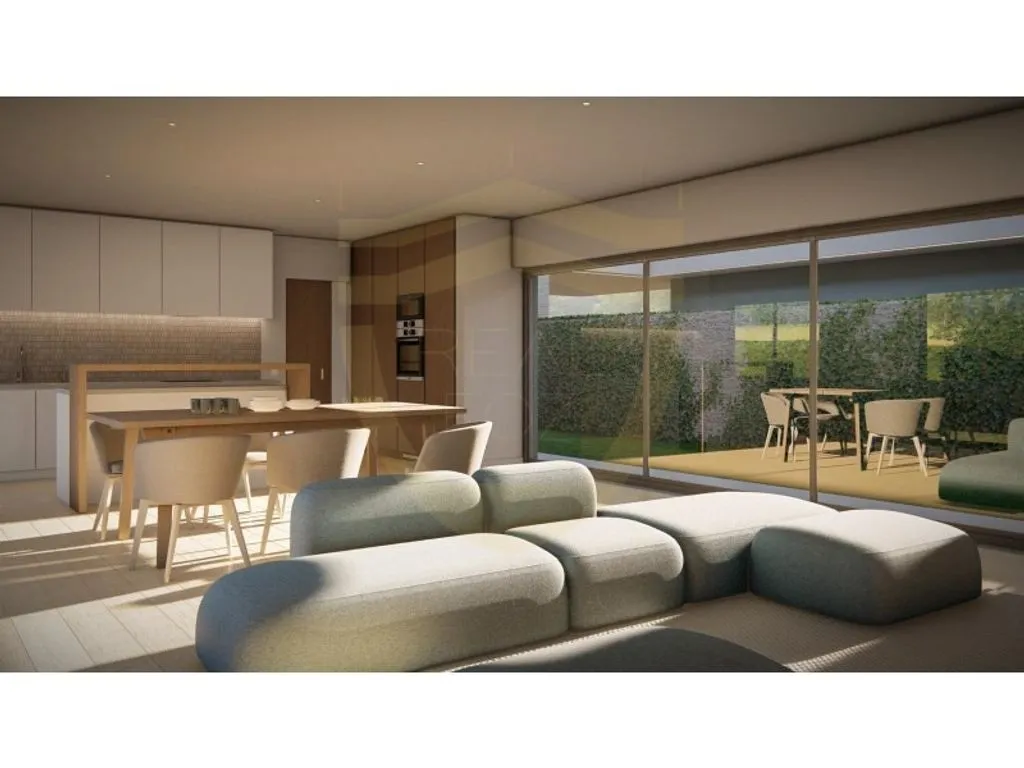 Modern House with Pool in Figueira da Foz