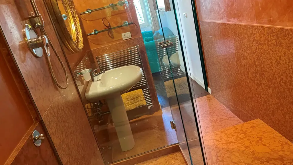 Vannitoad - Restored Apartment with Central Location in Osimo