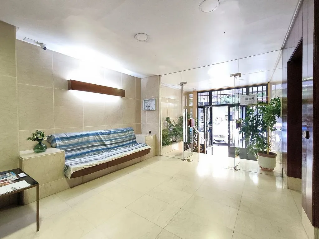 Hallway - Modernised Flat with East View in Chamartín