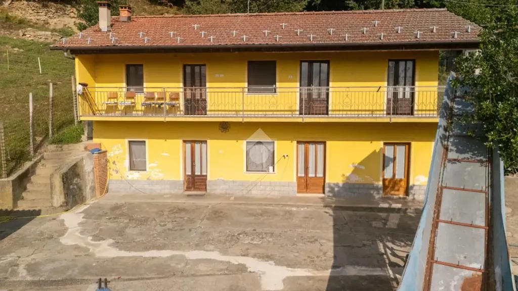 Välivaade - Independent House with Panoramic View in Rifreddo