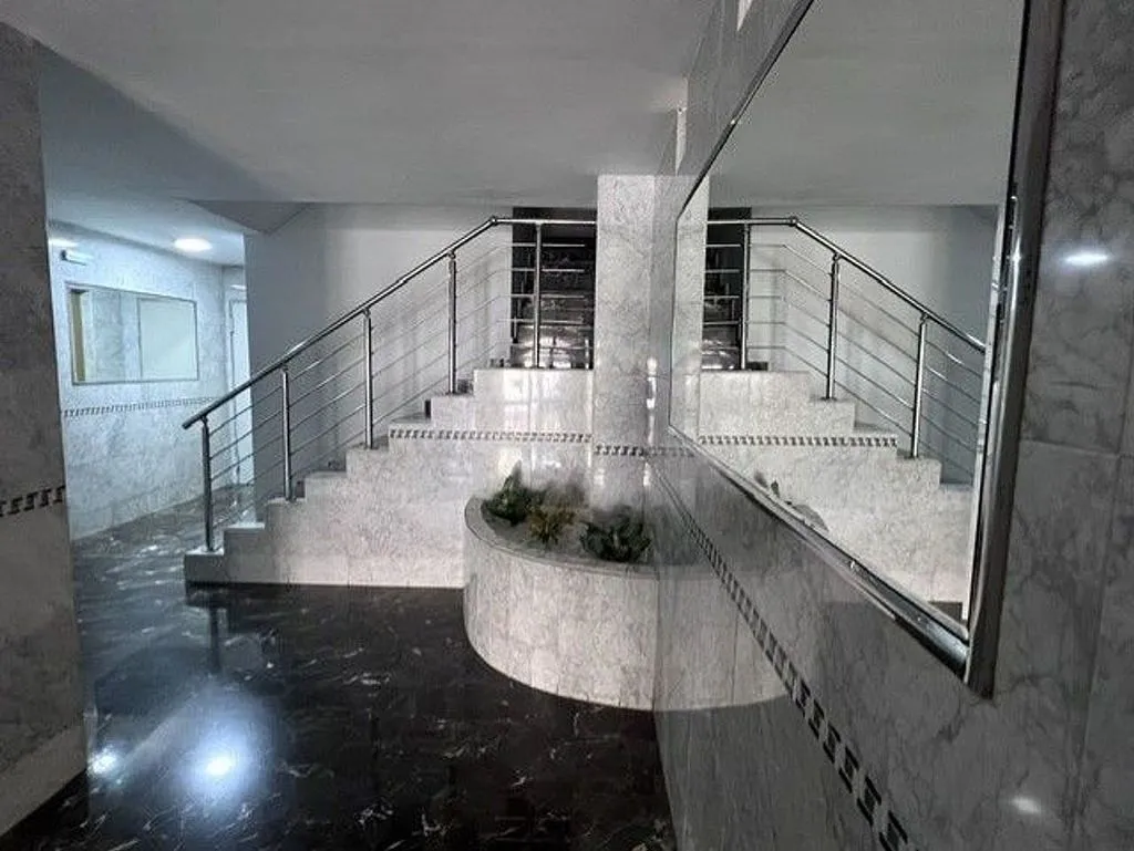 hallway_entrance