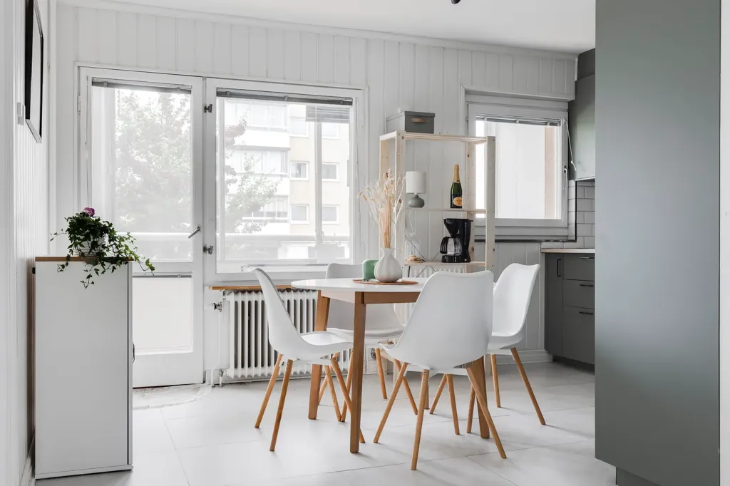 Salle à manger - Renovated Flat with Balcony in Kristinehamn