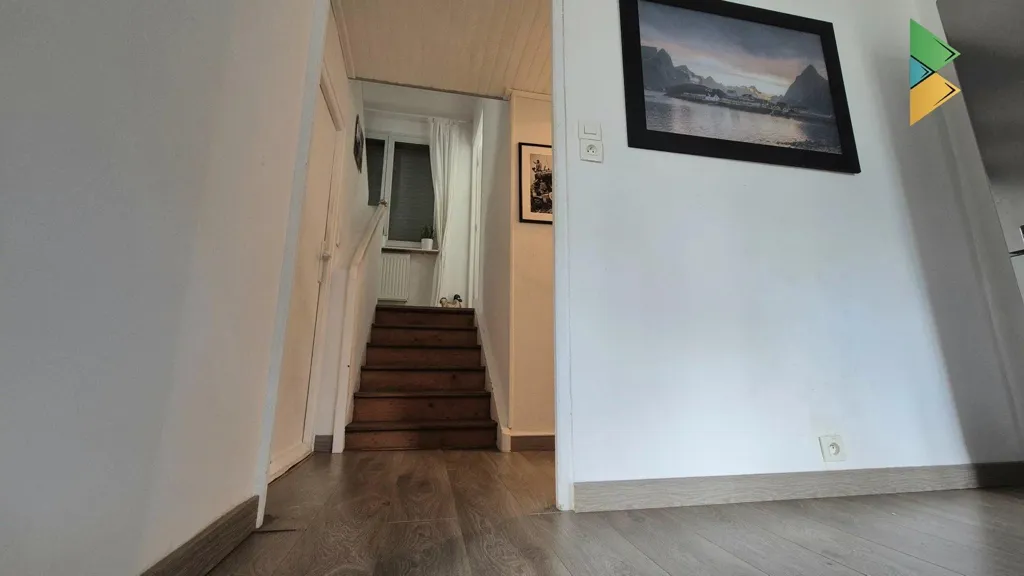 hallway_entrance