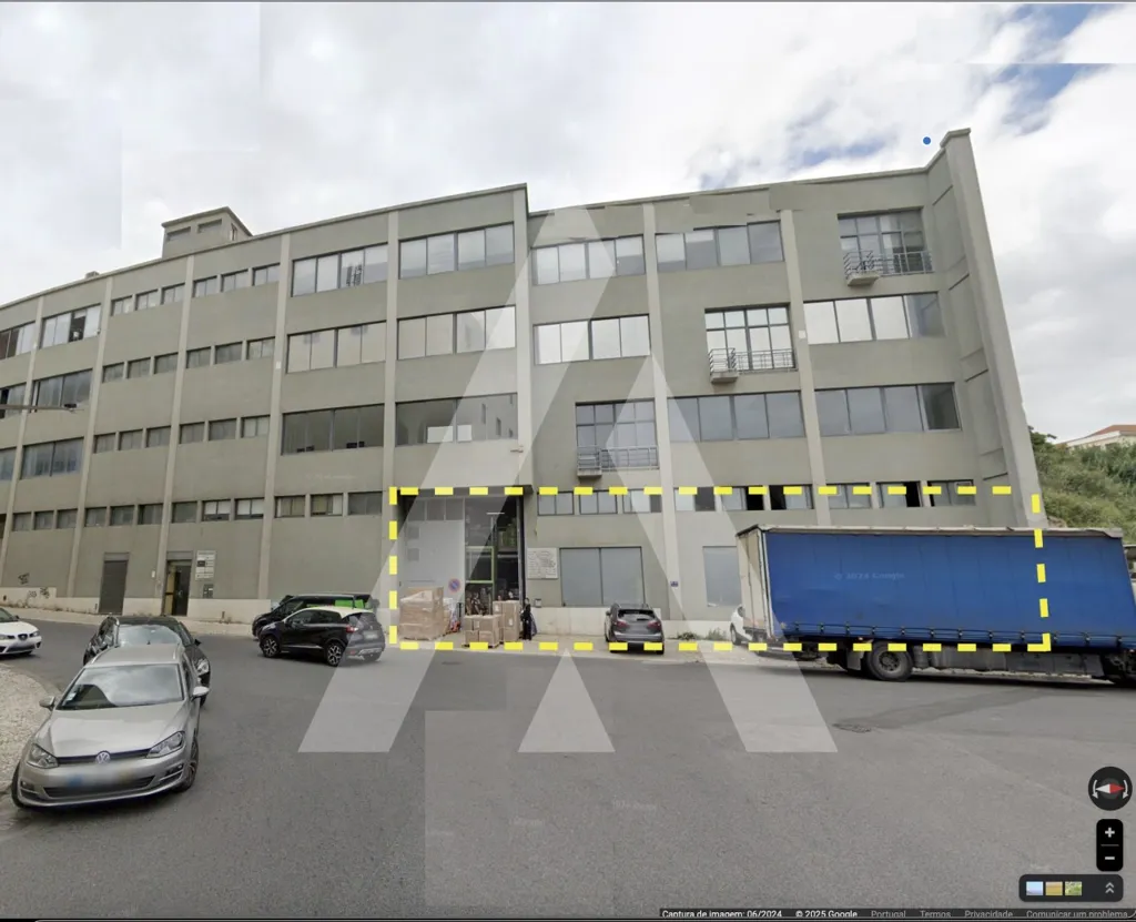 Välivaade - Multifunctional Industrial Warehouse in Marvila, Lisbon