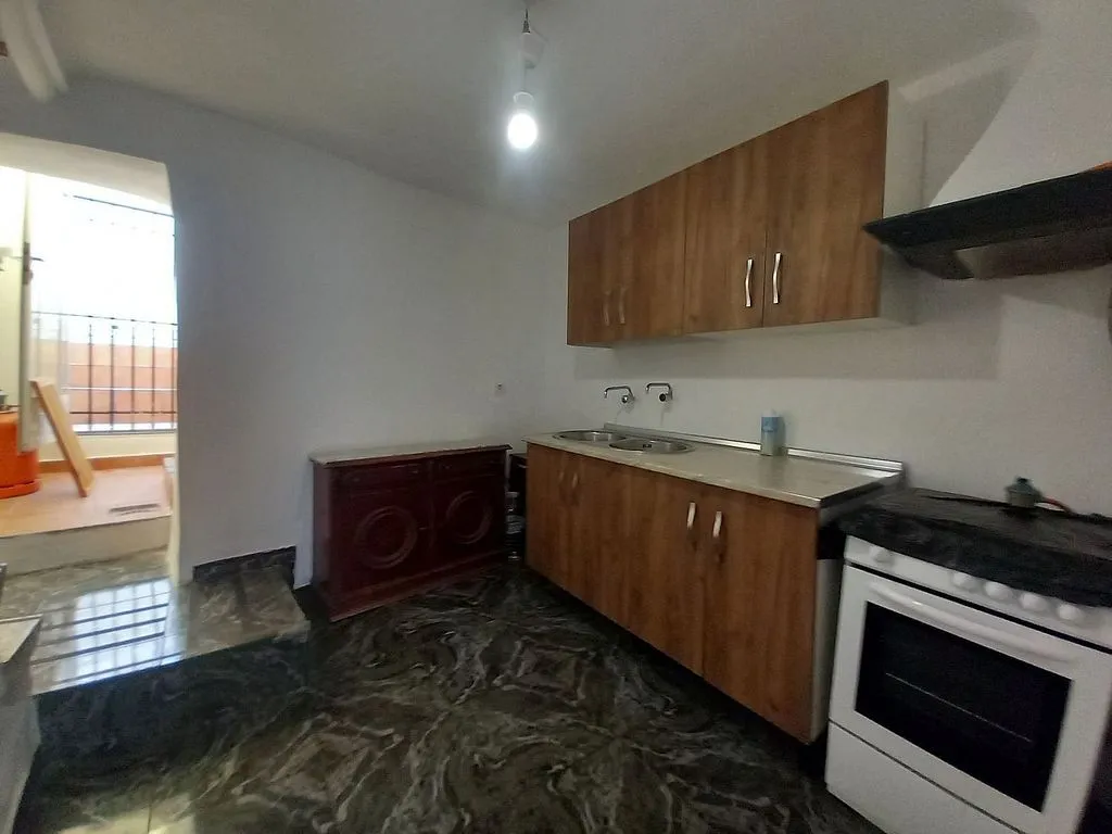 Cuisine - Terraced House with Patio in Martos