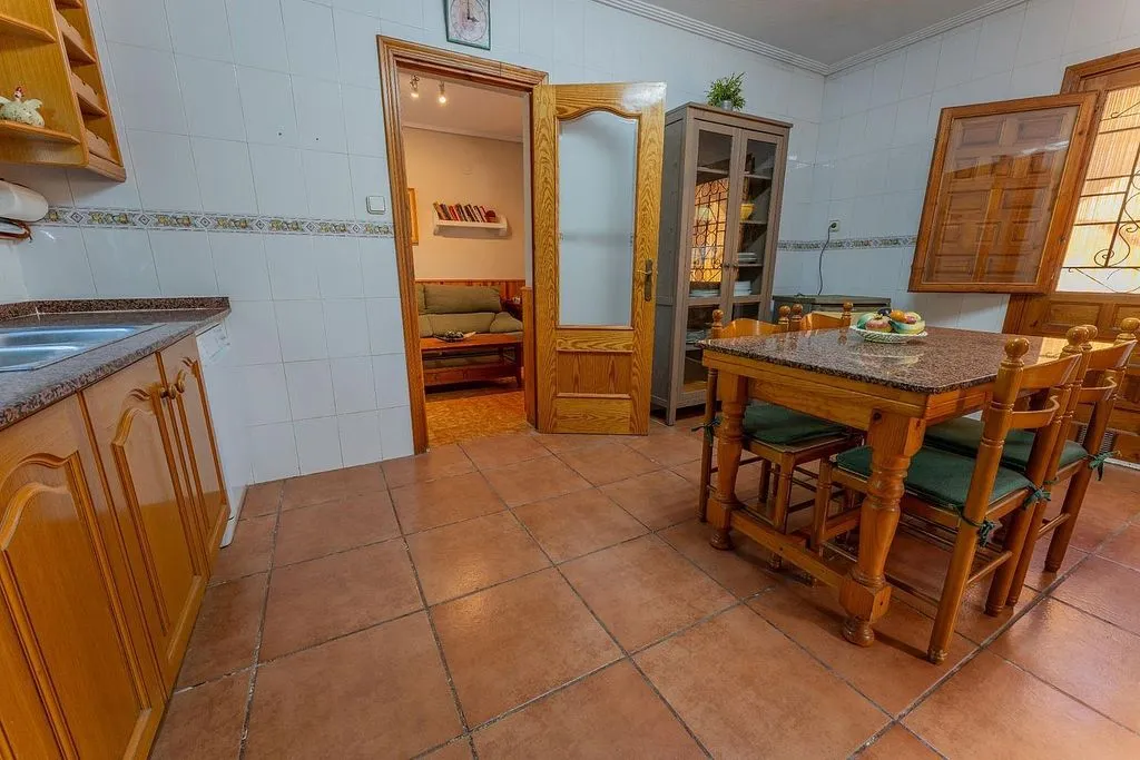 Söögituba - Chalet with Pool in El Altet