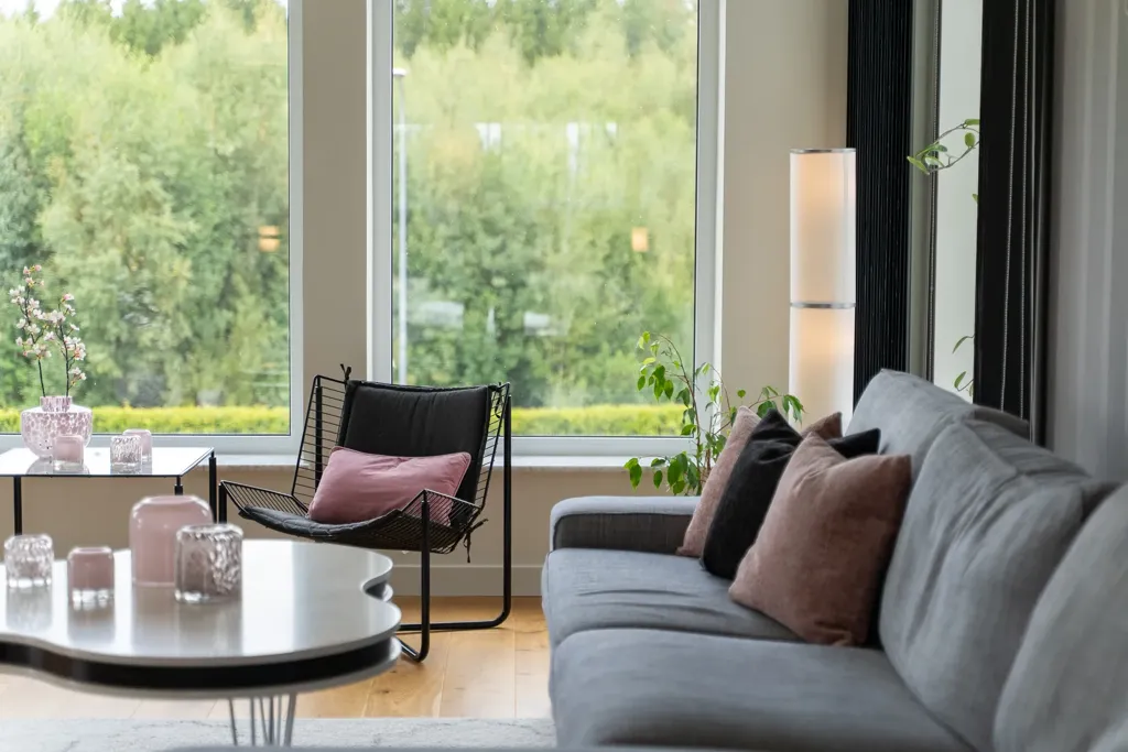 Elutuba - Contemporary Villa with Rooftop Terrace in Bråstorp