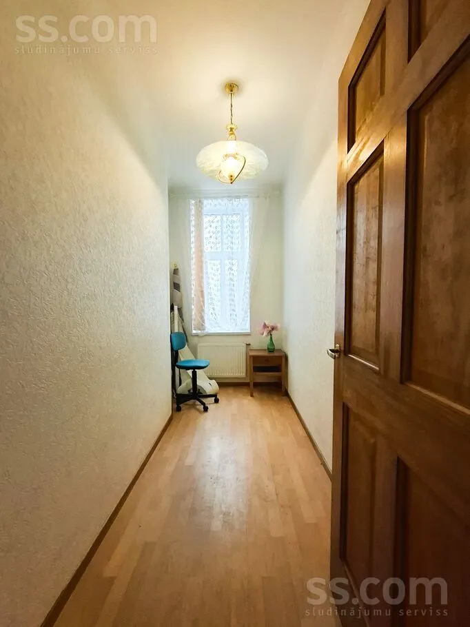 Entrée - Spacious 3-Bedroom Apartment in Quiet Centre, Riga